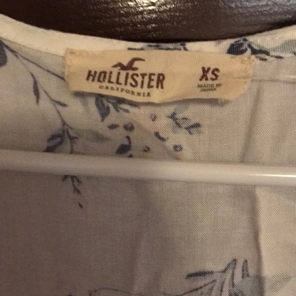 Hollister wrap dress - Picture 3 of 7